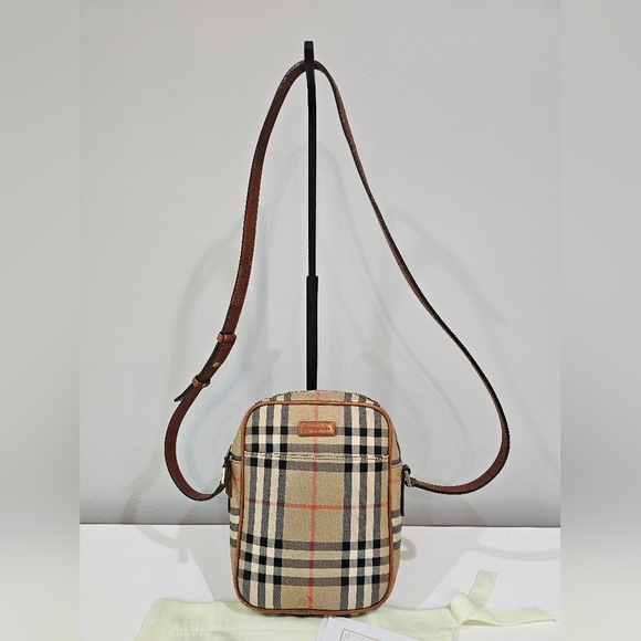Burberry Vintage Haymarket Crossbody Bag With COA And Dustbag - Picture 2 of 16